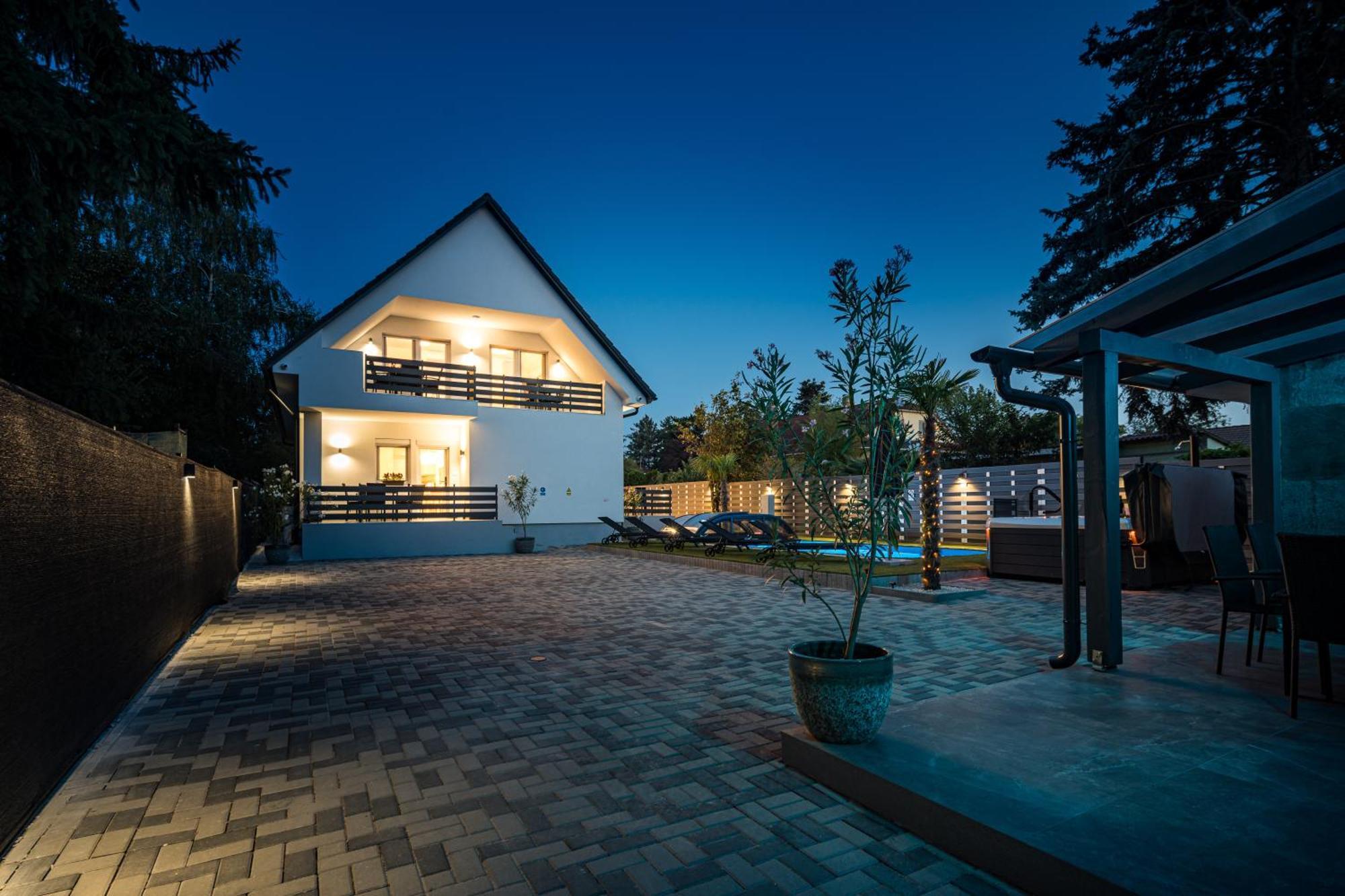 Balatonic Lime Apartmanhaz Siofok Exterior photo