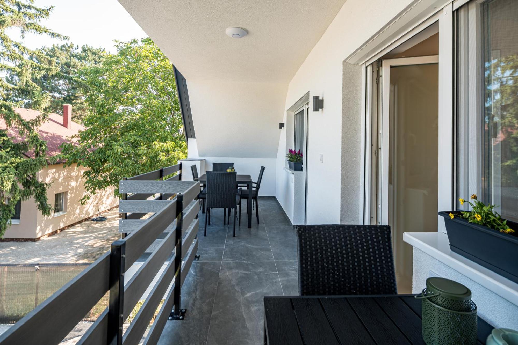 Balatonic Lime Apartmanhaz Siofok Exterior photo