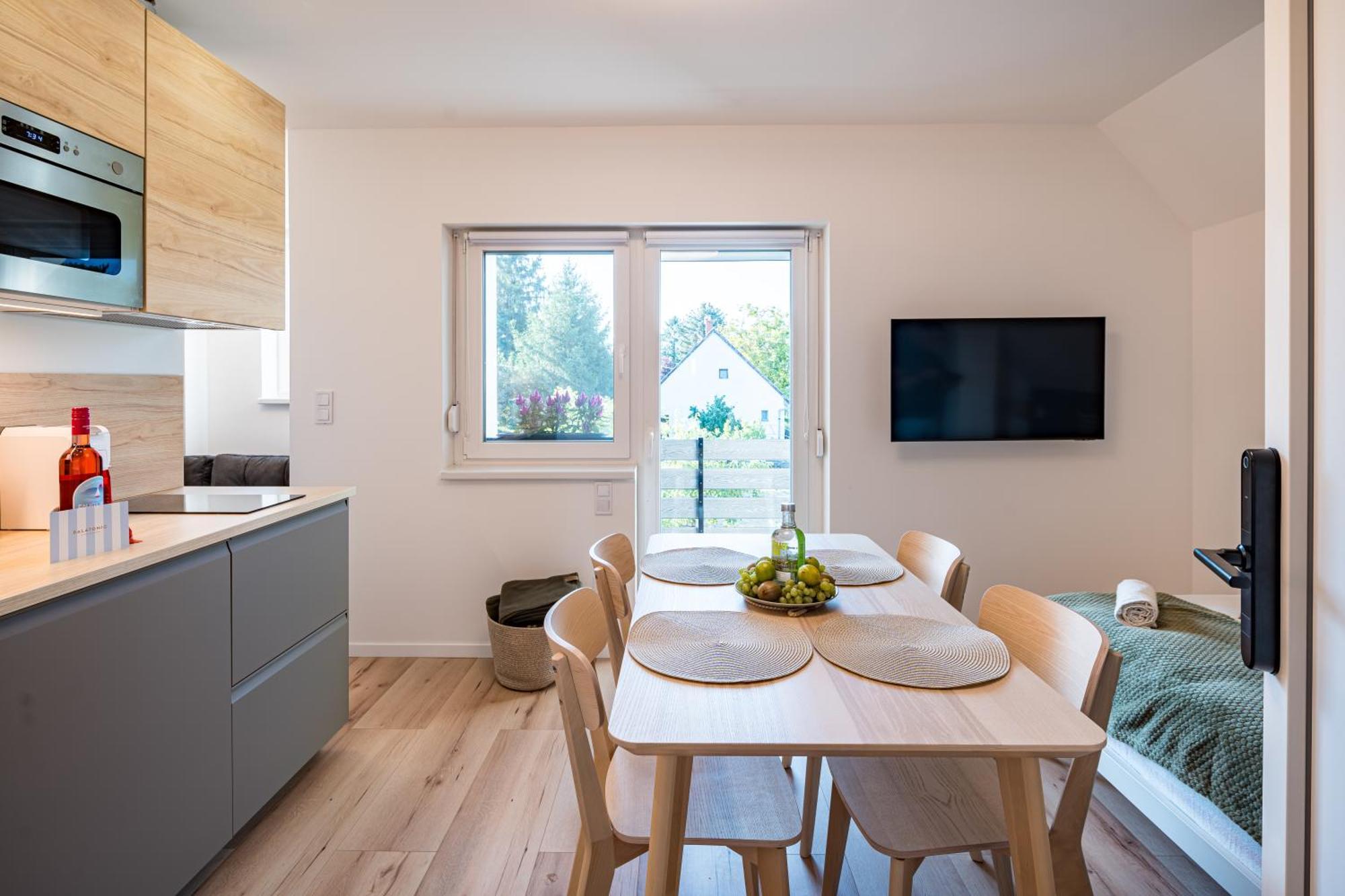 Balatonic Lime Apartmanhaz Siofok Exterior photo